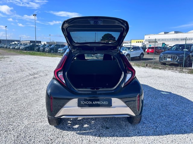 TOYOTA Aygo x 1.0 lounge 72cv s-cvt