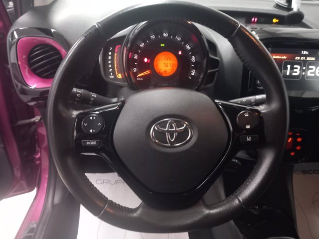 TOYOTA Aygo 5p 1.0 x-cite 72cv