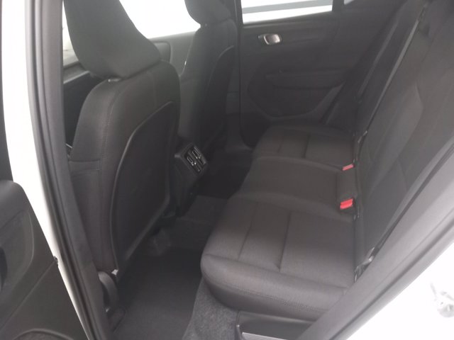 VOLVO Xc40 2.0 b3 essential auto