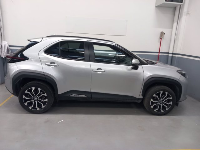 TOYOTA Yaris cross 1.5h trend fwd 116cv e-cvt