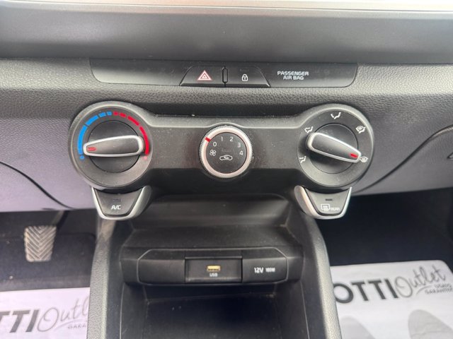 KIA Stonic 1.0 t-gdi mhev urban 100cv imt