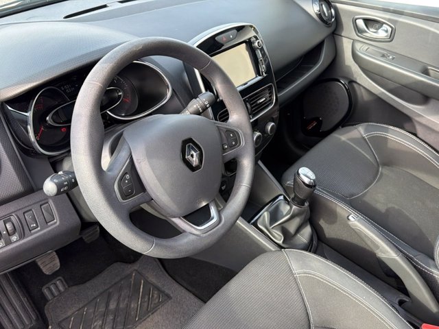 RENAULT Clio 1.2 75CV 5 porte Zen