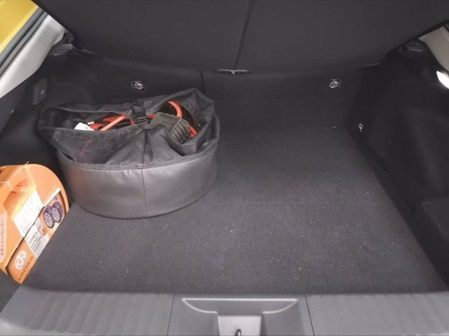 TOYOTA Prius 2.0 phev lounge