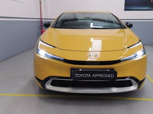 TOYOTA Prius 2.0 phev lounge