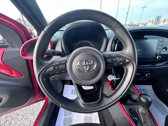 TOYOTA Aygo x 1.0 lounge air 72cv s-cvt
