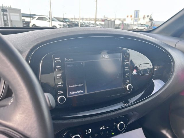 TOYOTA Aygo x 1.0 lounge air 72cv s-cvt