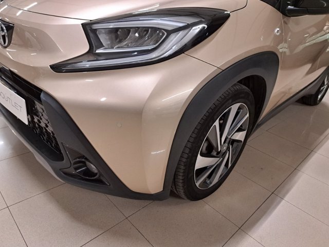 TOYOTA Aygo x 1.0 lounge 72cv