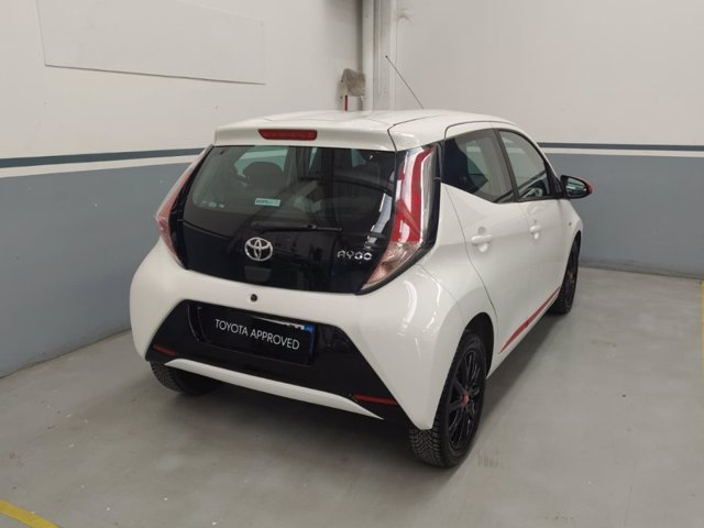 TOYOTA Aygo 5p 1.0 x-play my15