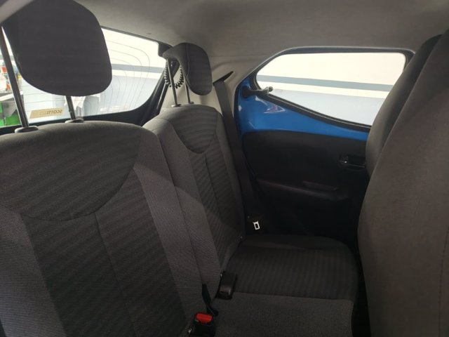 TOYOTA Aygo 5p 1.0 x-play 72cv
