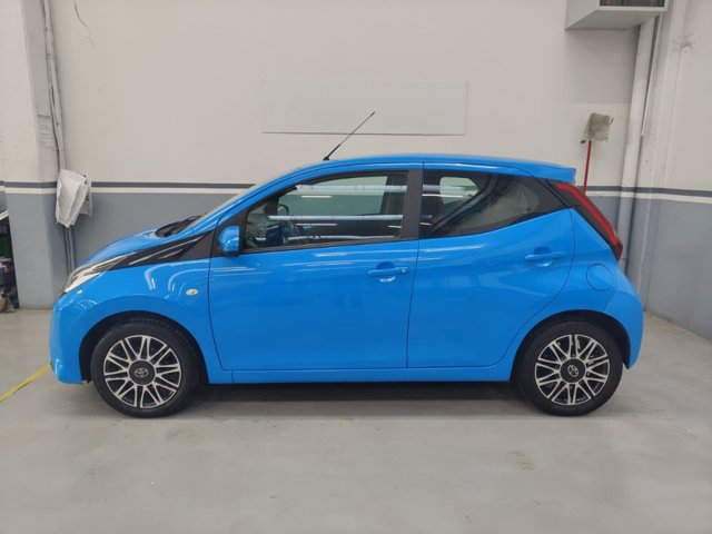 TOYOTA Aygo 5p 1.0 x-play 72cv