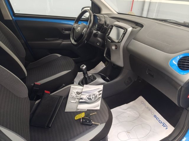 TOYOTA Aygo 5p 1.0 x-play 72cv