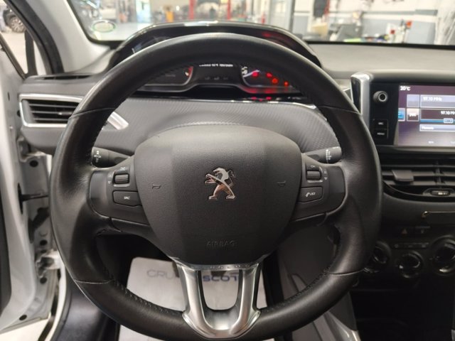 PEUGEOT 2008 1.2 puretech Active 82cv my16