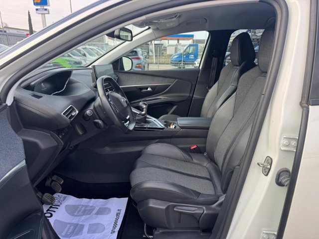 PEUGEOT 3008 BlueHDi 130 S&S Allure Pack