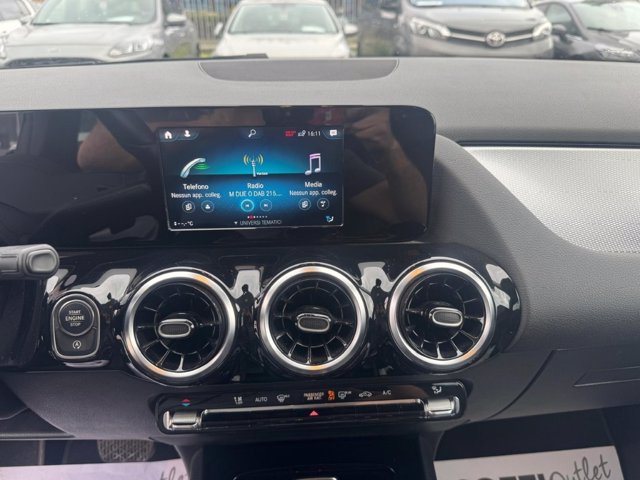 MERCEDES B 180 d premium auto