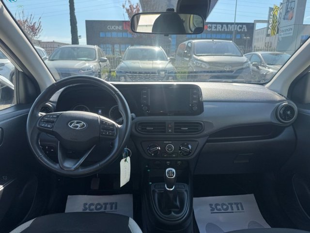 HYUNDAI i10 1.0 MPI Advanced