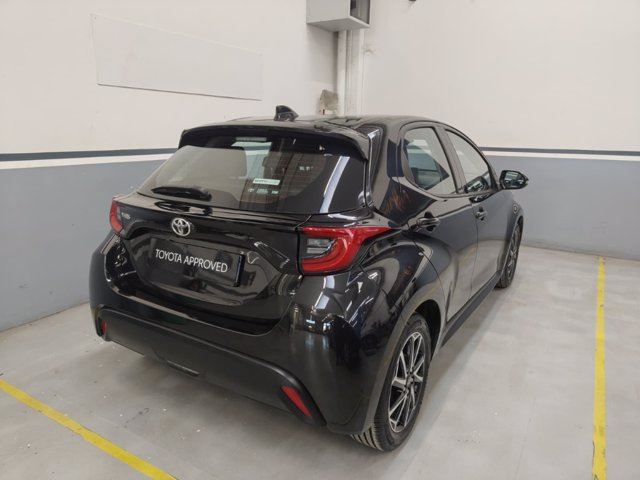 TOYOTA Yaris 1.0 trend