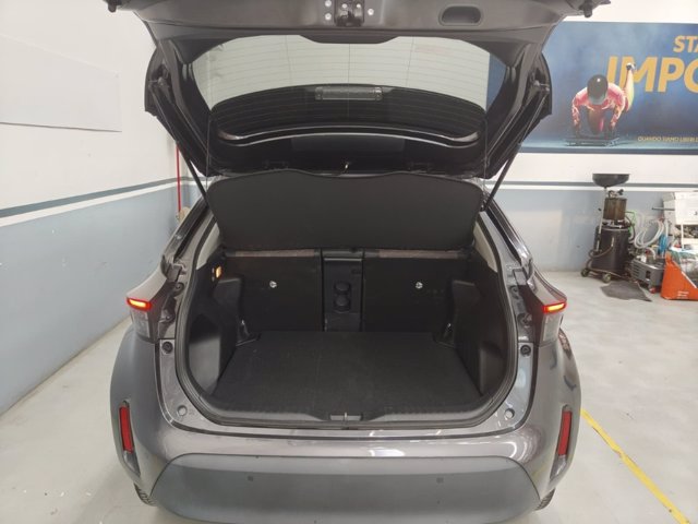 TOYOTA Yaris cross 1.5h lounge fwd 116cv e-cvt