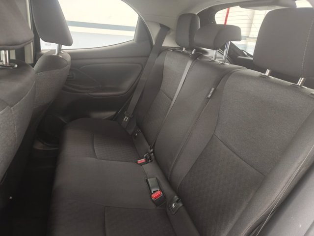 TOYOTA Yaris 1.5h trend