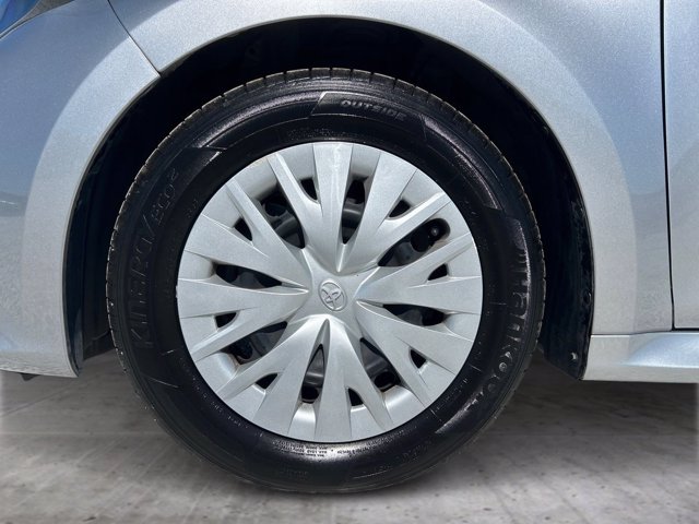 TOYOTA Yaris 1.5h active