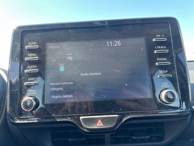 TOYOTA Yaris 1.5h active