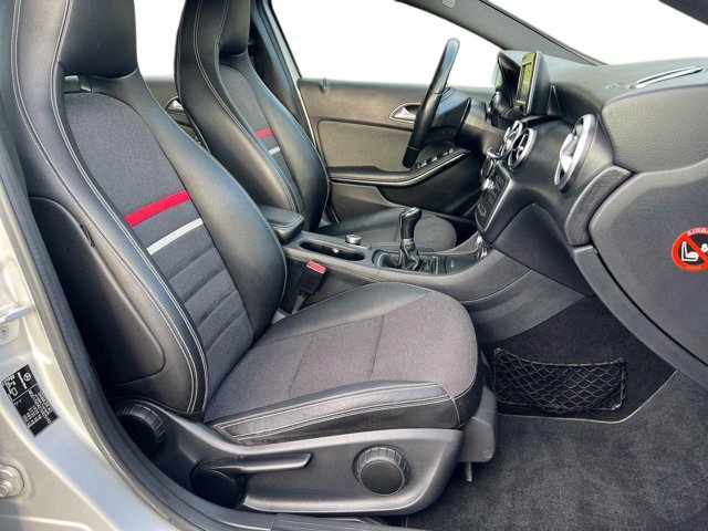 MERCEDES A 180 sport e6