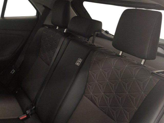 TOYOTA Yaris cross 1.5h lounge fwd 116cv e-cvt