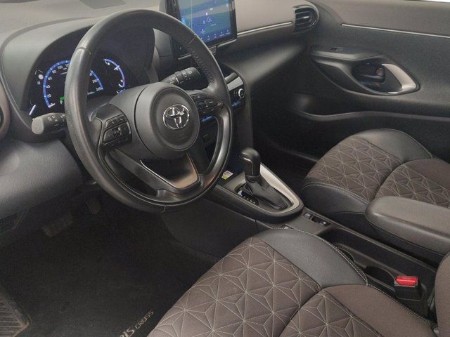 TOYOTA Yaris cross 1.5h lounge fwd 116cv e-cvt