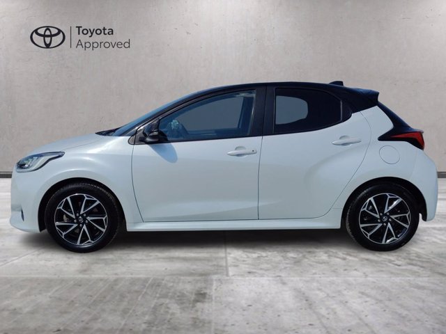 TOYOTA Yaris 1.5h style