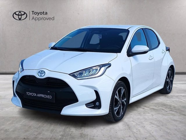 TOYOTA Yaris 1.5h trend