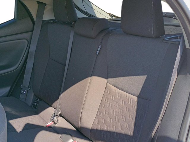 TOYOTA Yaris 1.5h trend