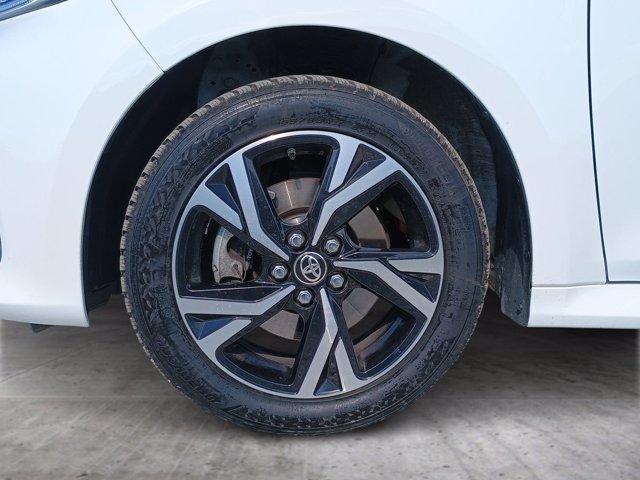 TOYOTA Yaris 1.5h trend