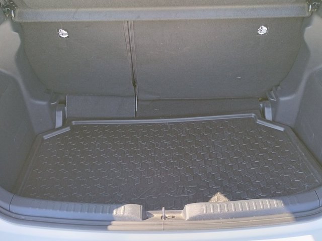 TOYOTA Yaris 1.5h trend