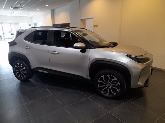TOYOTA Yaris cross 1.5h trend fwd 115cv e-cvt