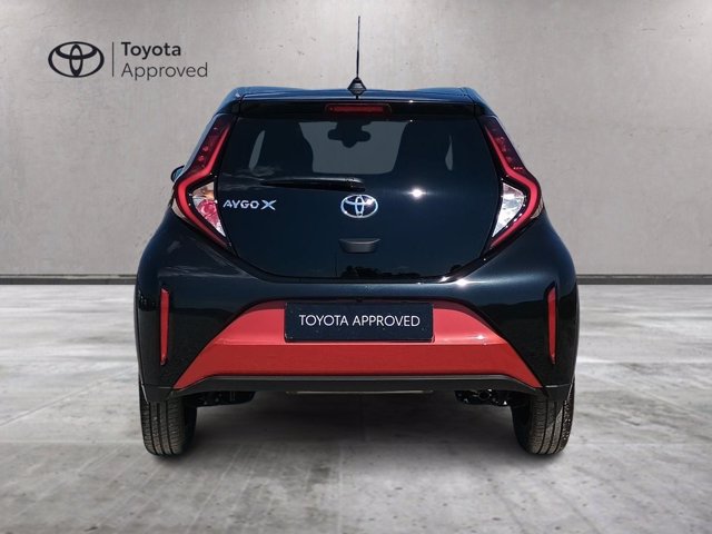 TOYOTA Aygo x 1.0 lounge air 72cv s-cvt