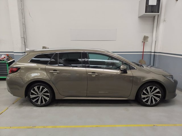 TOYOTA Corolla touring sports 1.8h business cvt