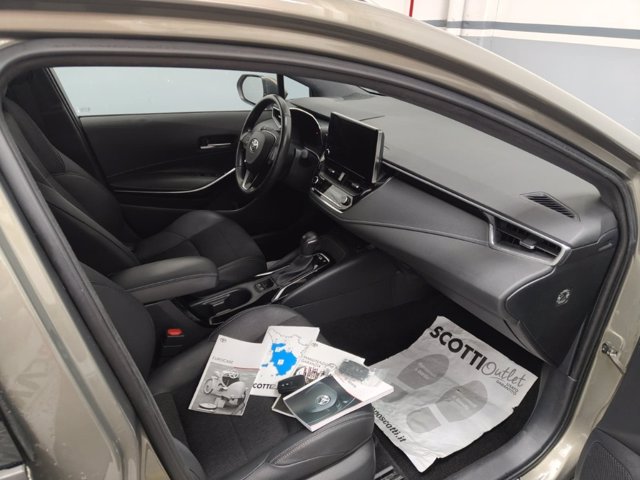 TOYOTA Corolla touring sports 1.8h business cvt