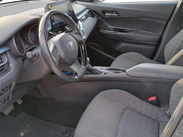 TOYOTA C-HR 1.8 Hybrid E-CVT Trend