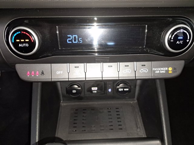 HYUNDAI Kona 1.0 t-gdi 48v xline style pack 2wd 120cv imt