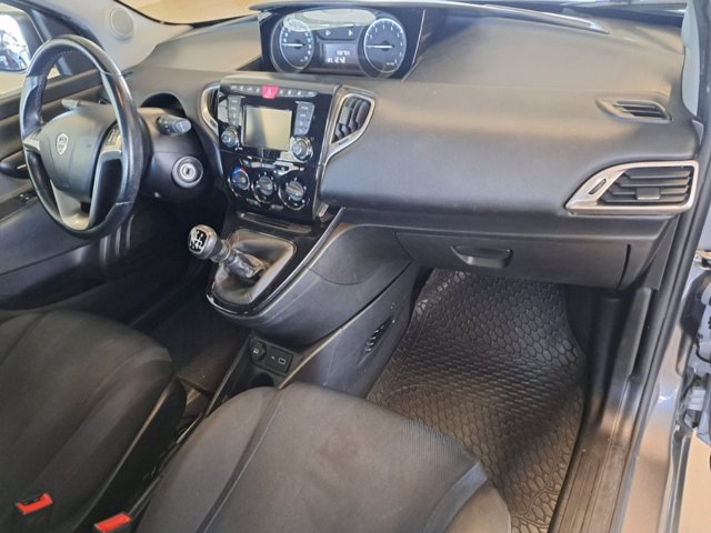 LANCIA Ypsilon 1.0 firefly hybrid gold s&s 70cv