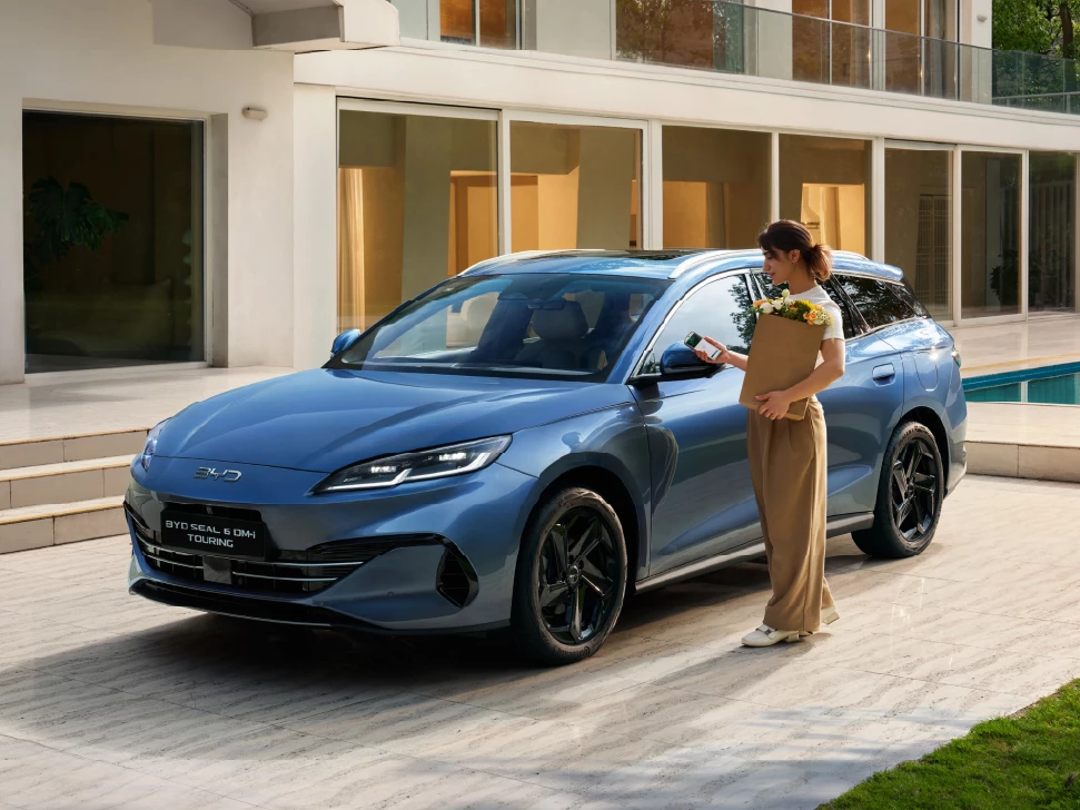 BYD_Seal6DMI_Touring_Sez1