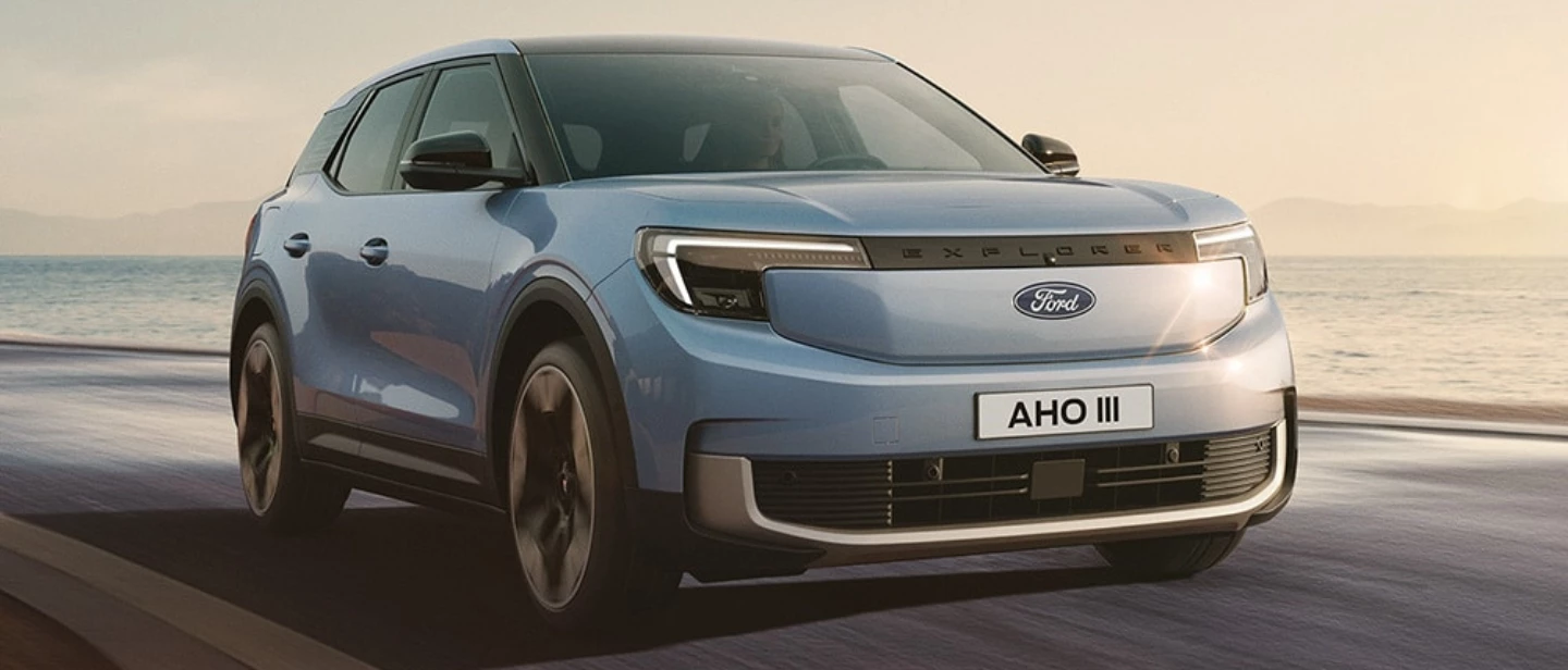 Ford Explorer 1440X616