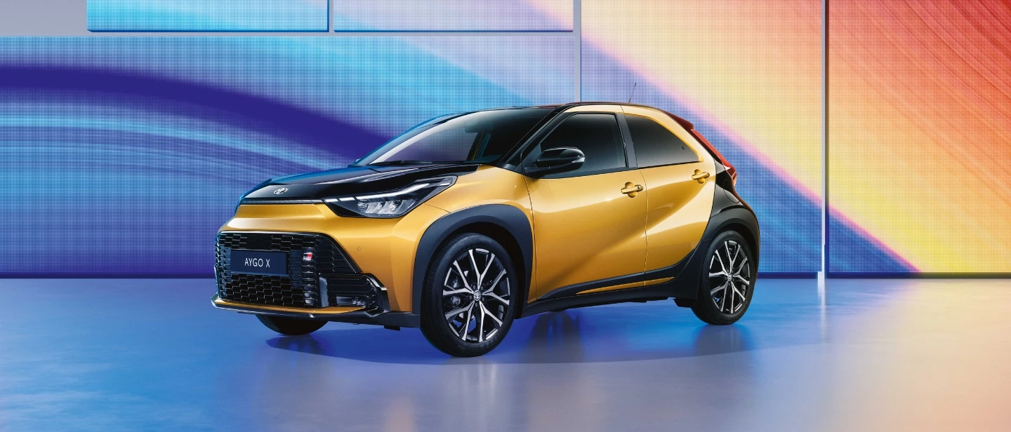 Toyota Nuova Aygox 1440X616