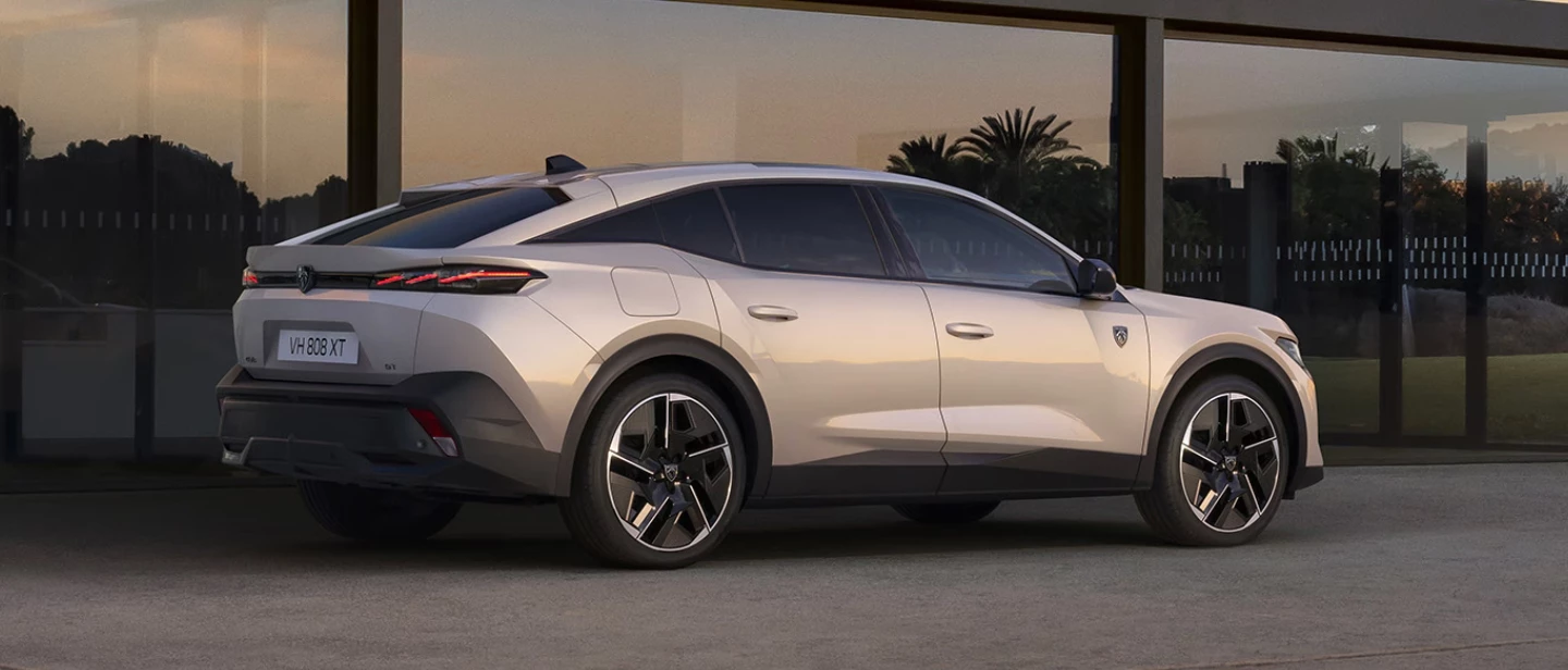 Peugeot 408 1440X616